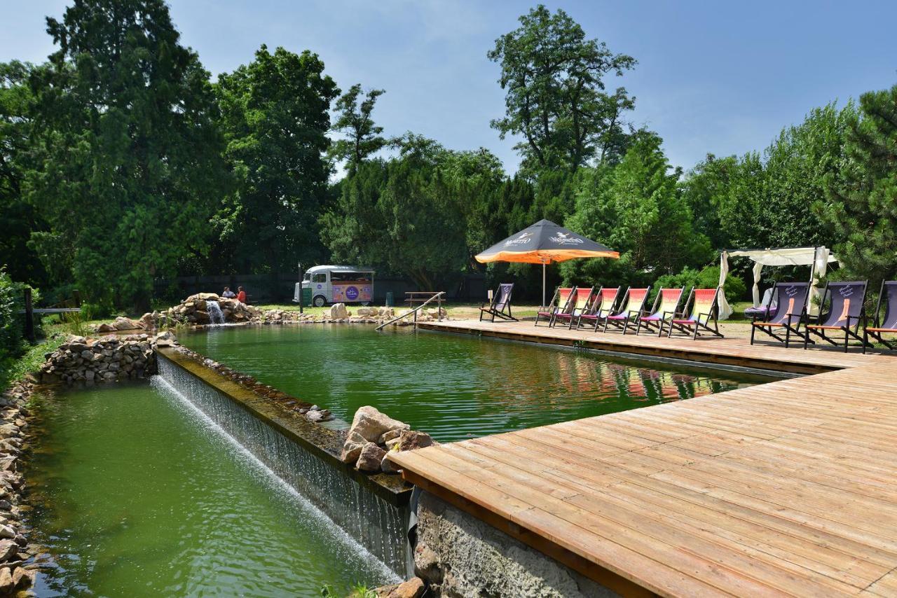 Chateau Loucen Garden Retreat ภายนอก รูปภาพ